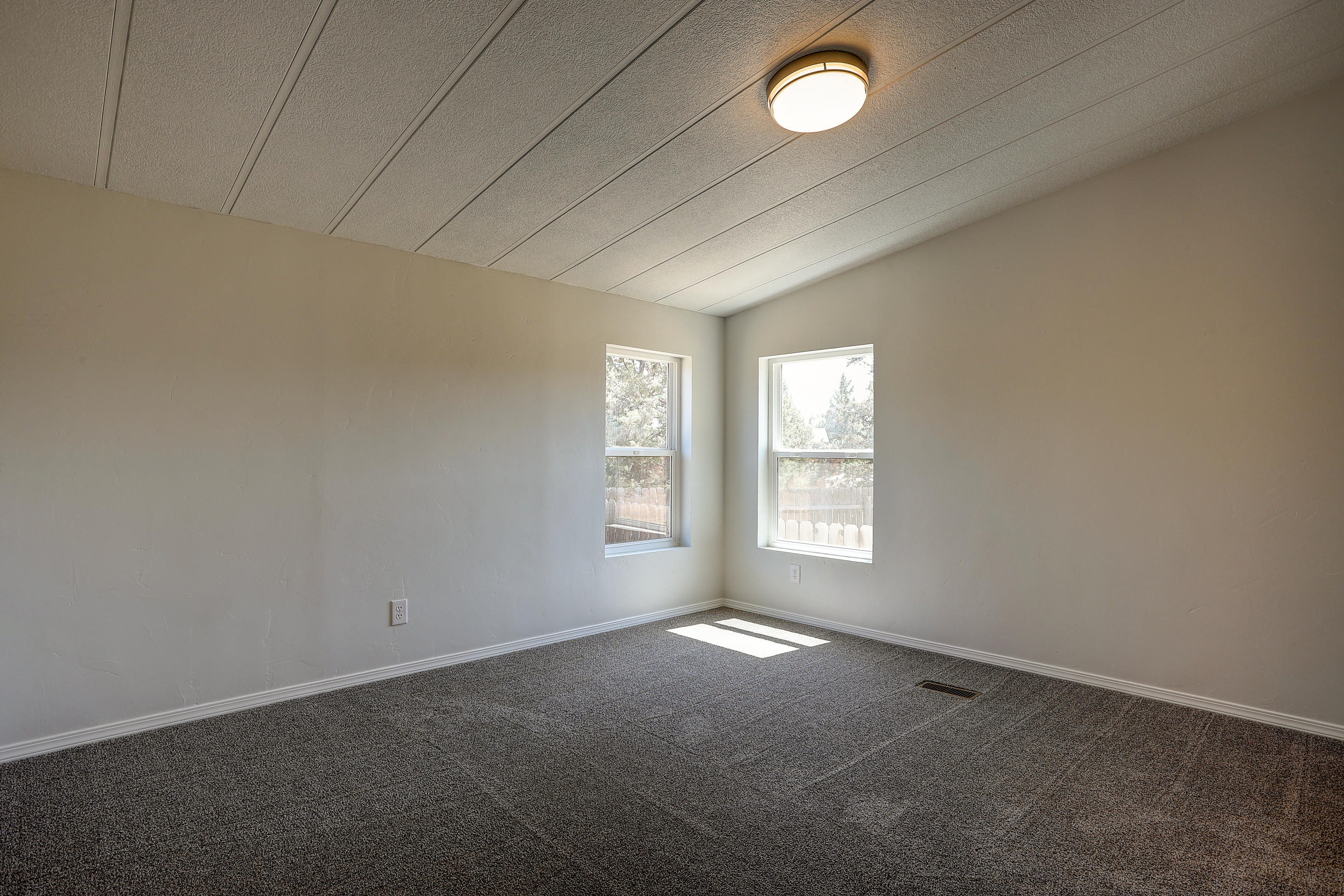 8085 Southwest Crater Loop Road Terrebonne, OR 97760 - Photo 16 of 26 master