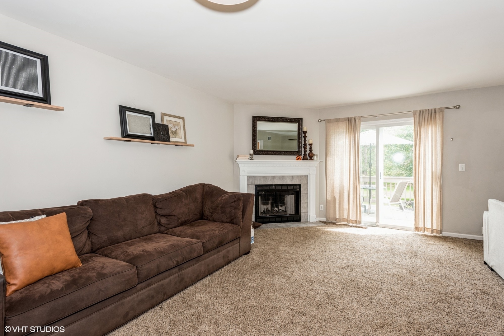 3207 Raphael Court St. Charles, IL 60175 - Photo 4 of 10
