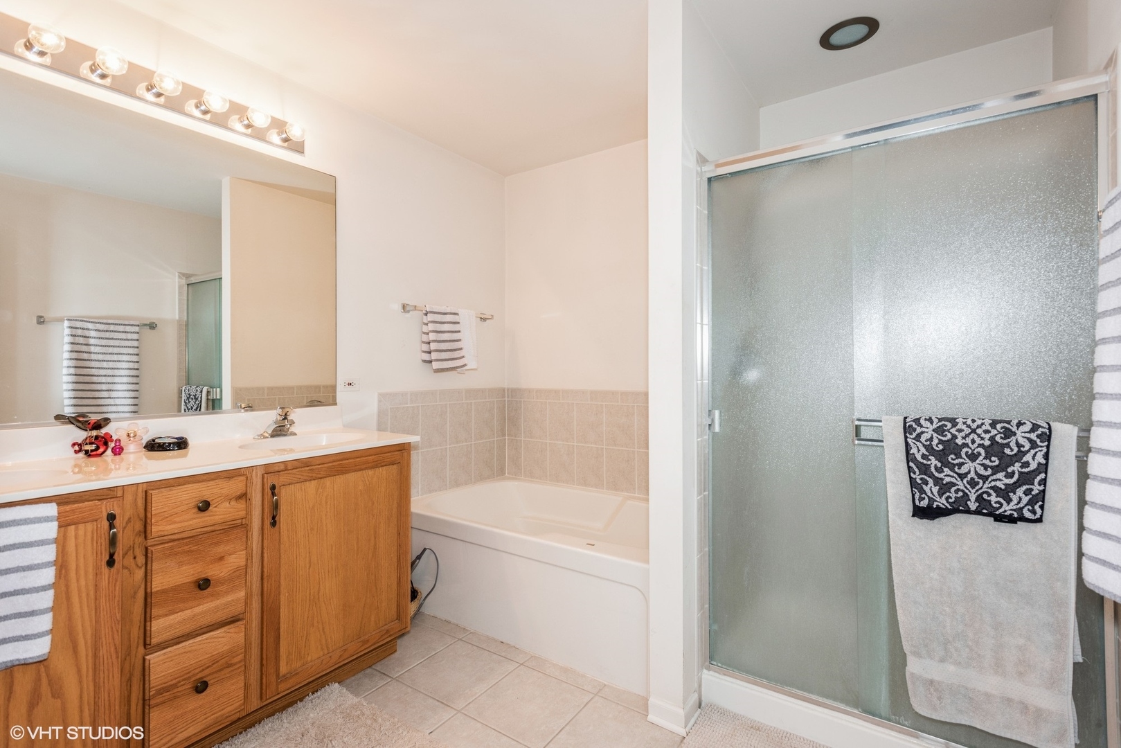 3207 Raphael Court St. Charles, IL 60175 - Photo 7 of 10