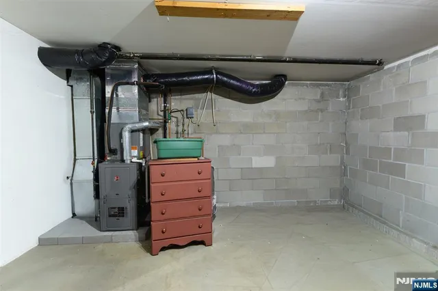 $439,999 | 4 Domessina Lane, Unit D1, Caldwell, NJ 07006