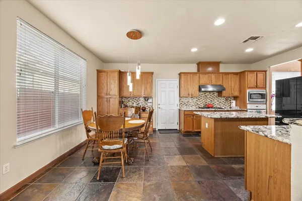 $735,000 | 9820 Spring View Way, Elk Grove, CA 95757