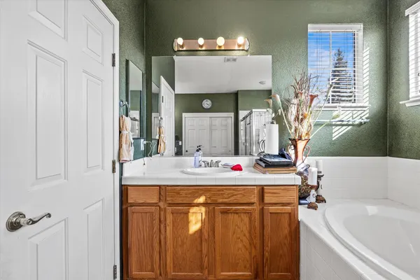 $735,000 | 9820 Spring View Way, Elk Grove, CA 95757
