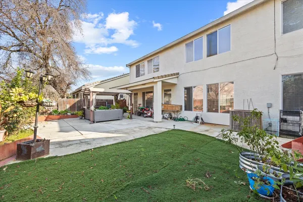 $735,000 | 9820 Spring View Way, Elk Grove, CA 95757