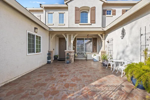 $735,000 | 9820 Spring View Way, Elk Grove, CA 95757