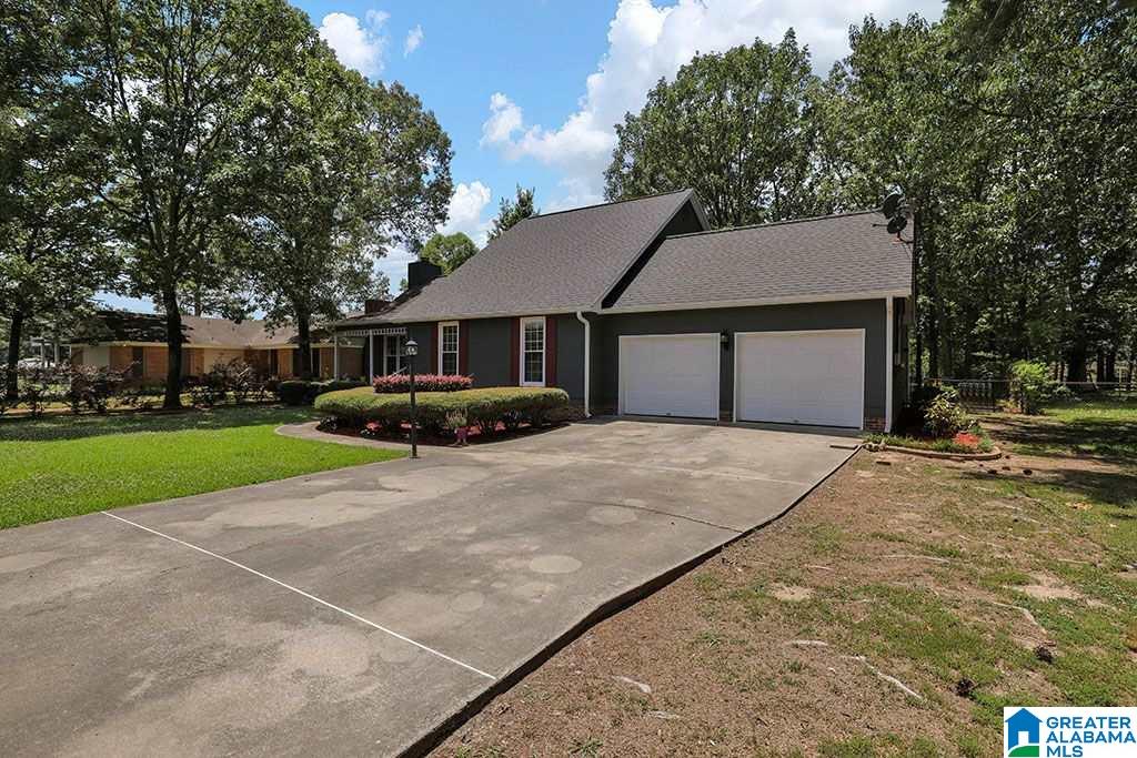 115 Turman Street Rainbow City, AL 35906 - Photo 2 of 46