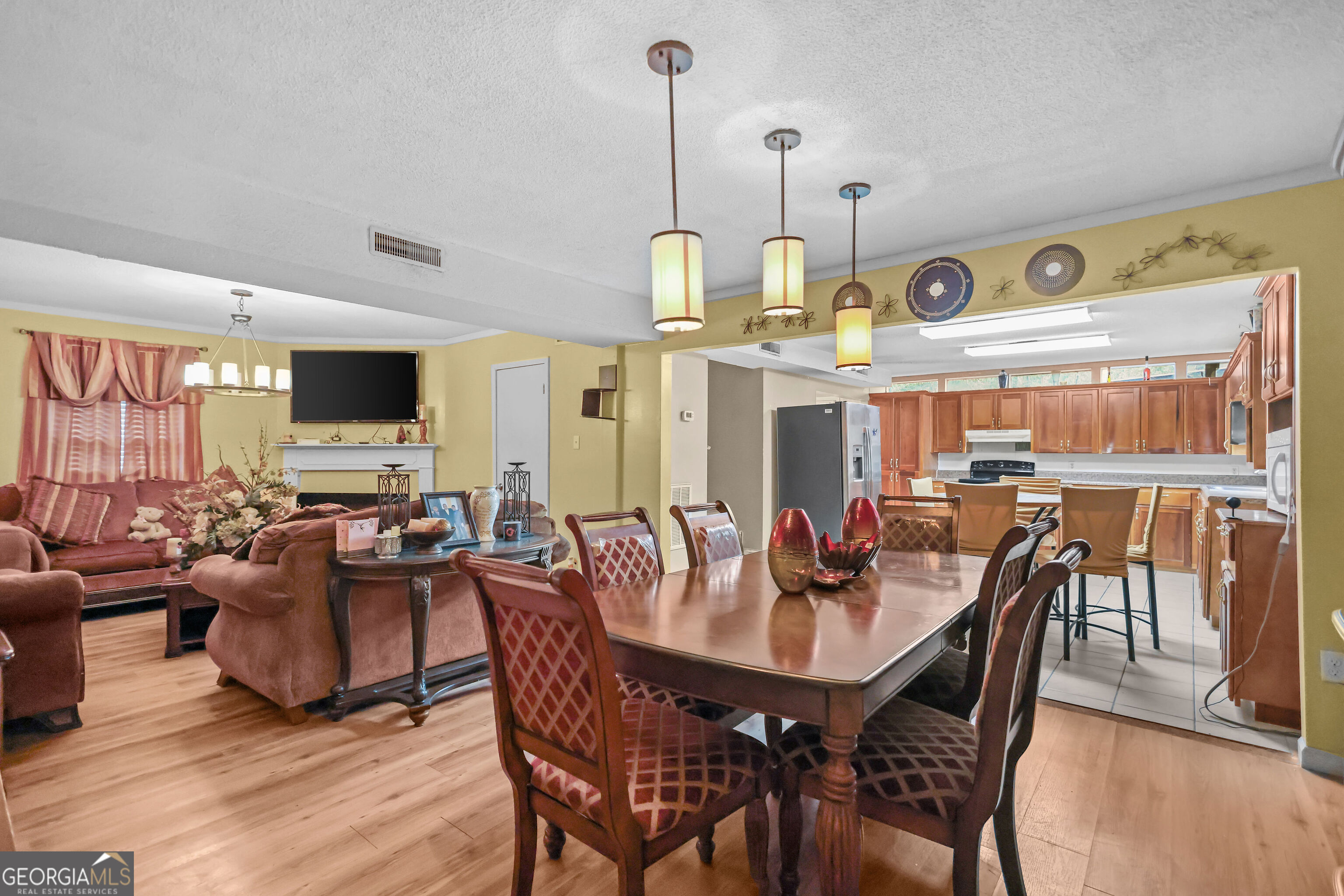 412 Willow Street Jesup, GA 31546 - Photo 4 of 37