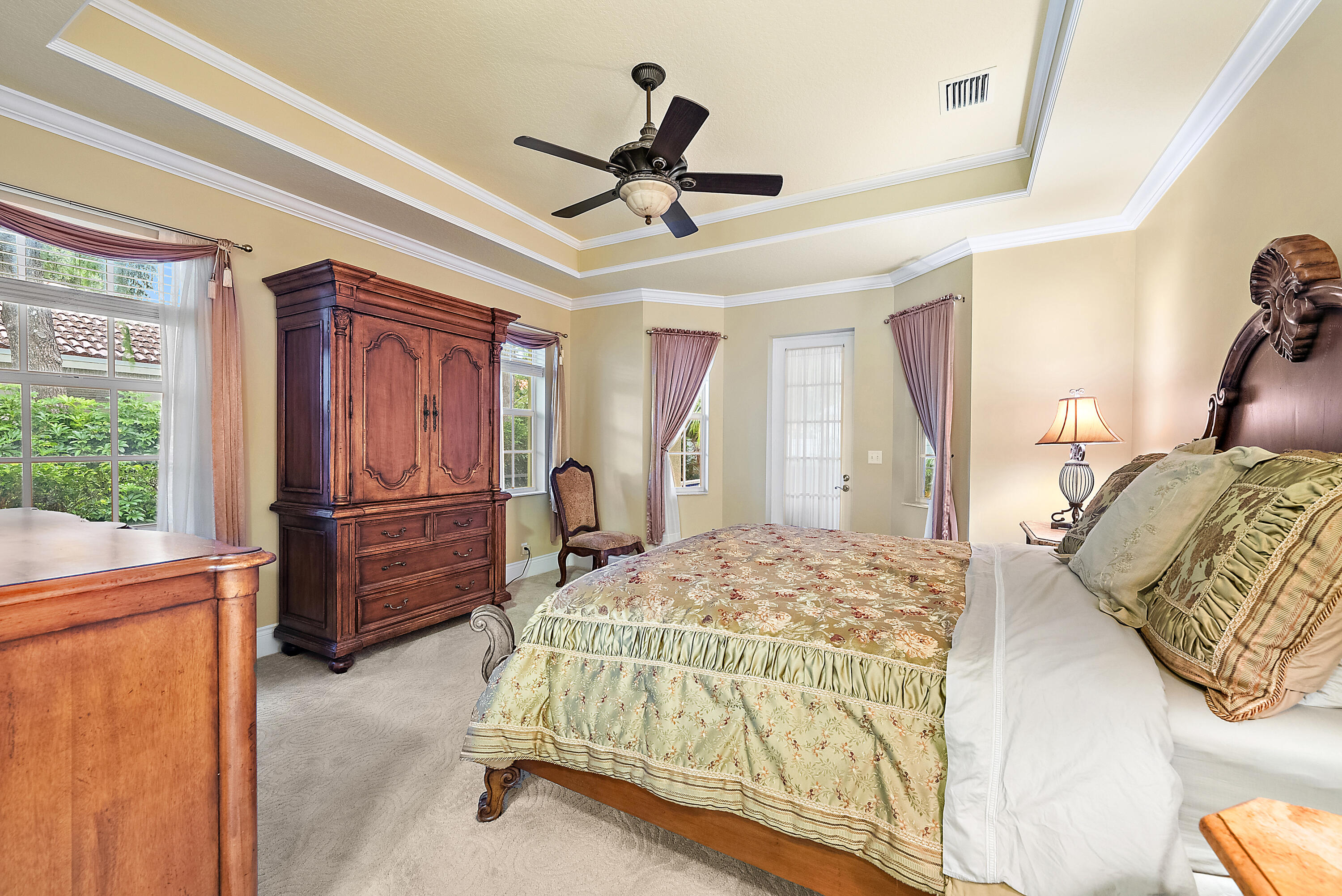 18974 Southeast Jupiter River Drive Jupiter, FL 33458 - Photo 11 of 40 18974 SE Jupiter River Dr-10