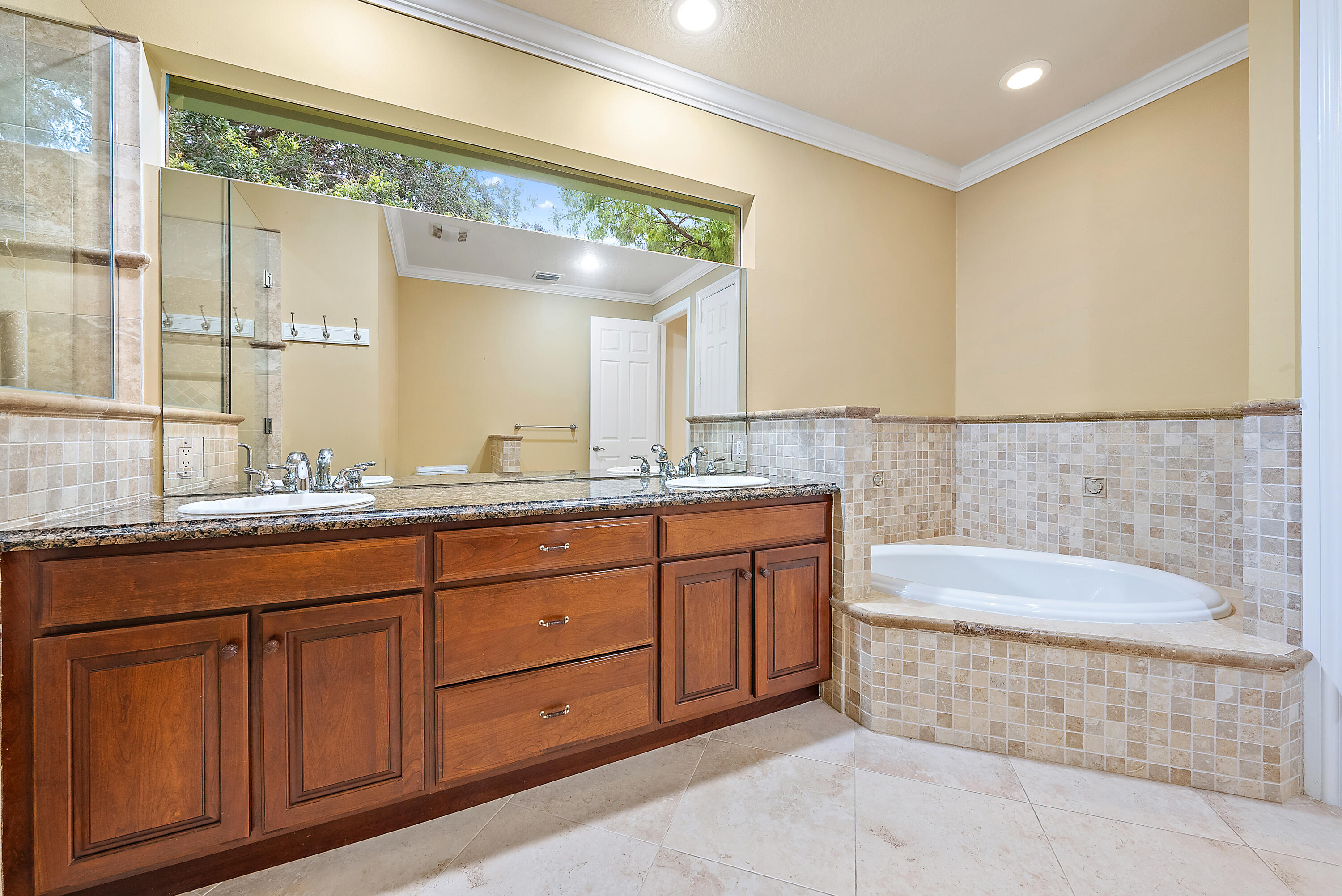 18974 Southeast Jupiter River Drive Jupiter, FL 33458 - Photo 13 of 40 18974 SE Jupiter River Dr-14