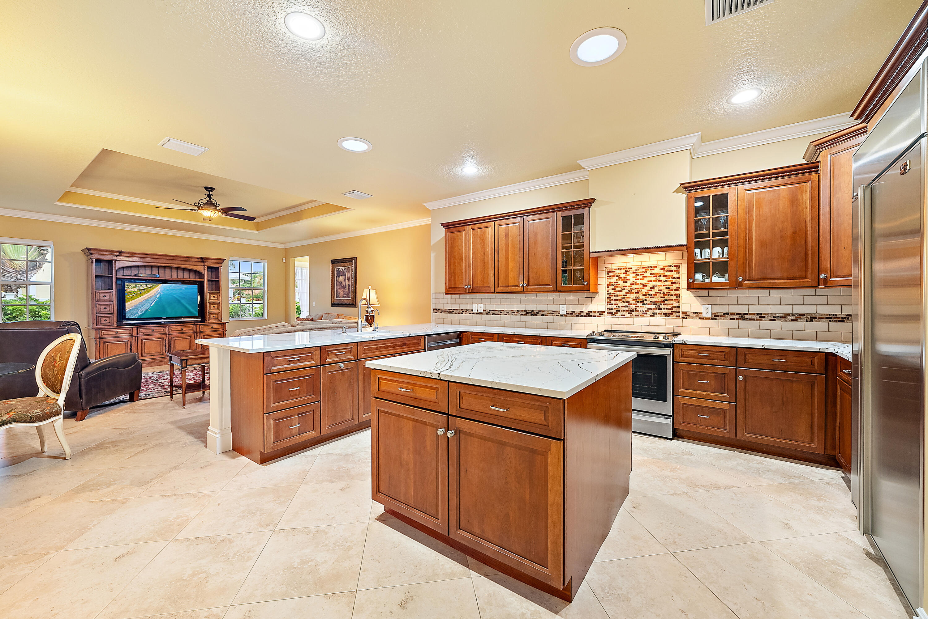 18974 Southeast Jupiter River Drive Jupiter, FL 33458 - Photo 16 of 40 18974 SE Jupiter River Dr-21