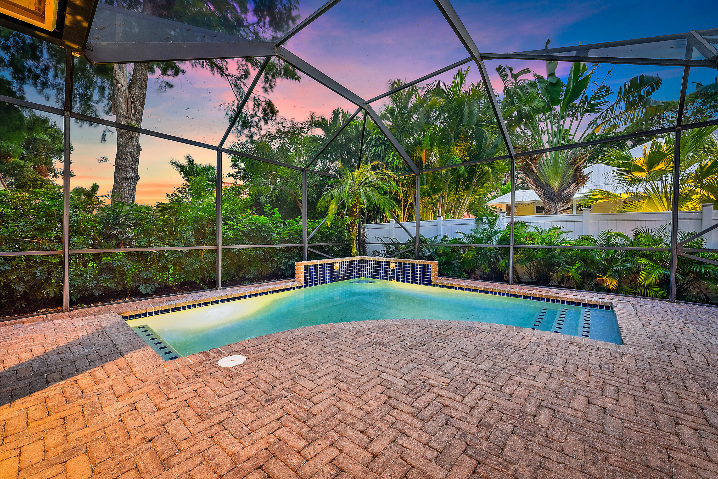 18974 Southeast Jupiter River Drive Jupiter, FL 33458 - Photo 24 of 40 18974 SE Jupiter River Dr-35