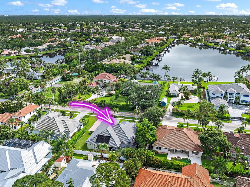 18974 Southeast Jupiter River Drive Jupiter, FL 33458 - Photo 38 of 40 18974 SE Jupiter River Dr