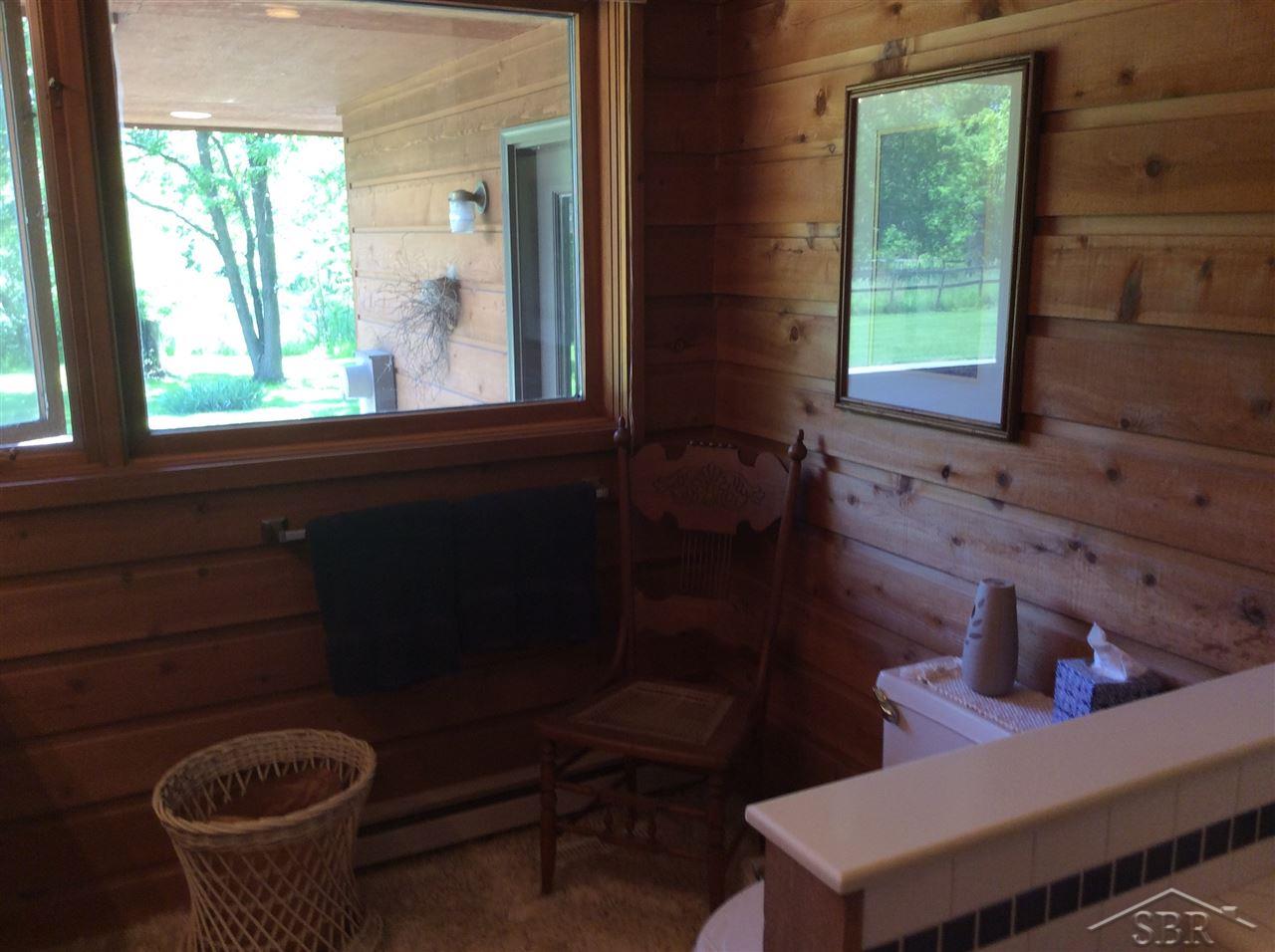 680 North Orr Road Saginaw, MI 48609 - Photo 22 of 42 31293805-21.JPG