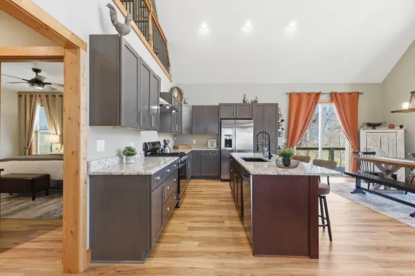 $649,900 | 784 Sneaking Creek Drive, Hayesville, NC 28904