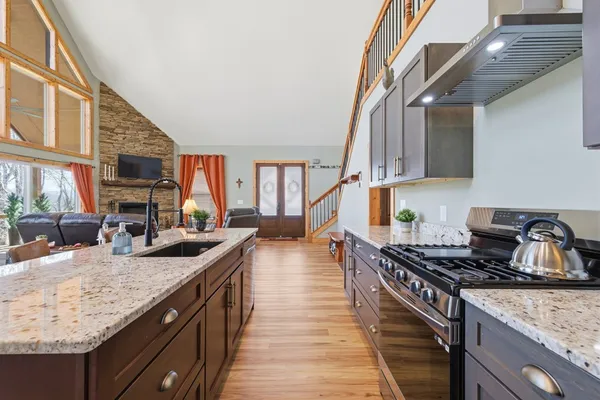 $649,900 | 784 Sneaking Creek Drive, Hayesville, NC 28904