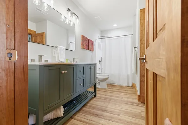 $649,900 | 784 Sneaking Creek Drive, Hayesville, NC 28904