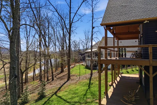$649,900 | 784 Sneaking Creek Drive, Hayesville, NC 28904