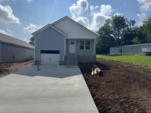 $259,900 | 230 Arkansas Avenue, Oak Grove, KY 42262