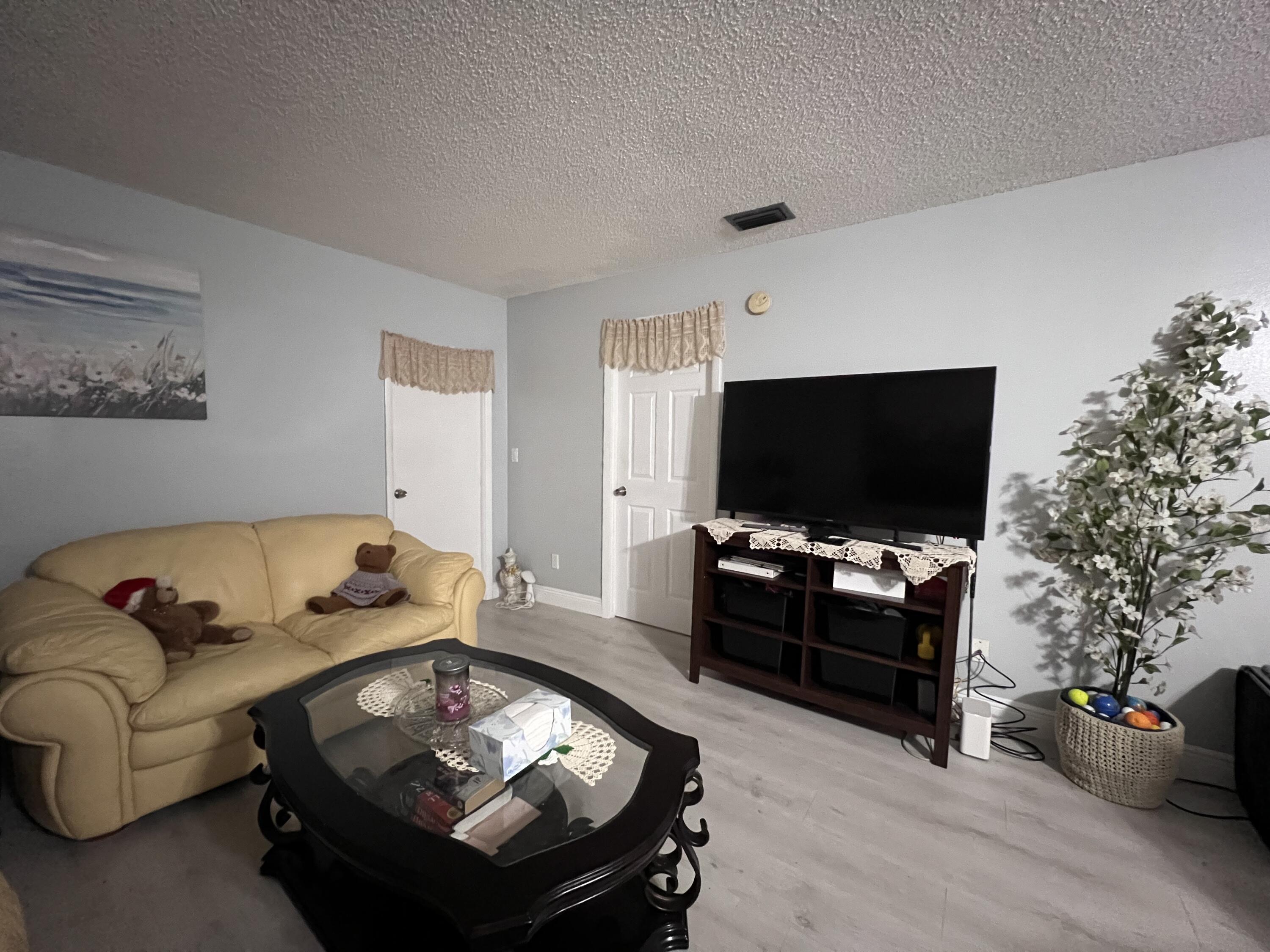 846 Banks Road, Unit 846 Pompano Beach, FL 33063 - Photo 27 of 40 IMG_5040