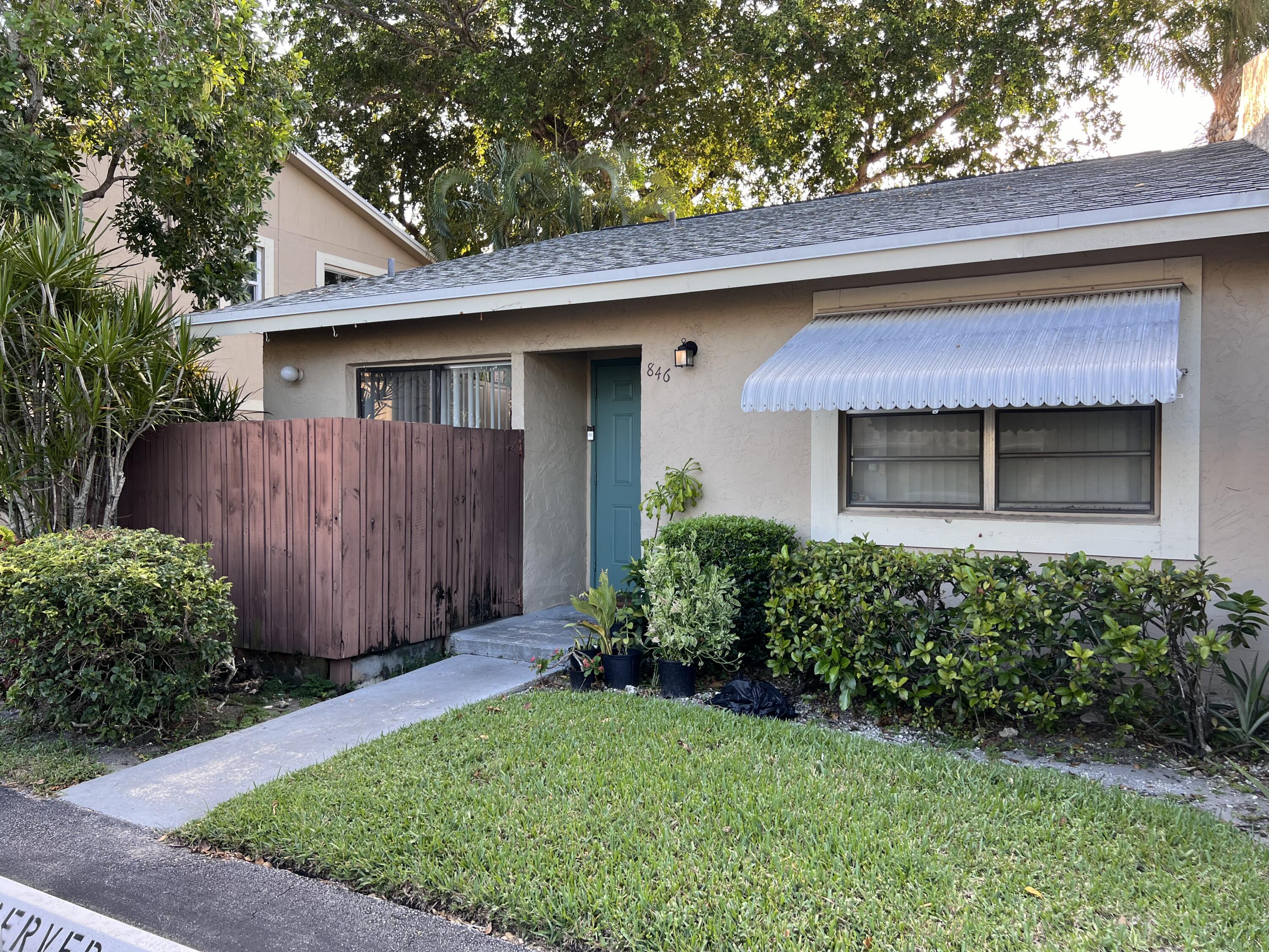 846 Banks Road, Unit 846 Pompano Beach, FL 33063 - Photo 3 of 40 IMG_5071
