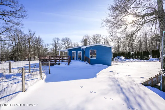 $215,000 | 8600 Delong Drive, Slatington, PA 18080