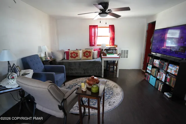 $215,000 | 8600 Delong Drive, Slatington, PA 18080