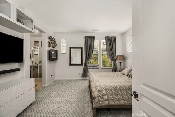 $1,750,000 | 235 Tall Oak, Irvine, CA 92603