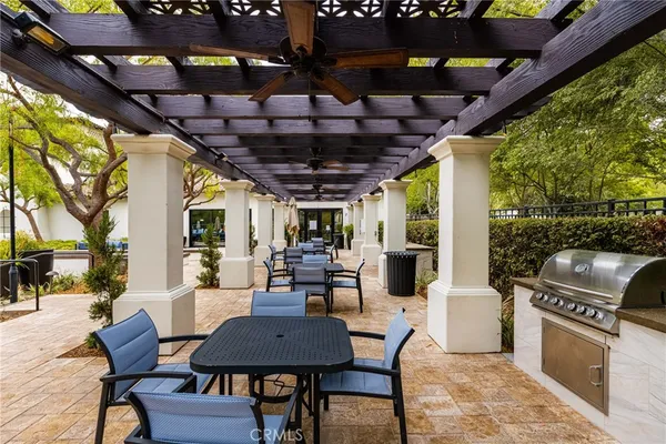 $1,750,000 | 235 Tall Oak, Irvine, CA 92603