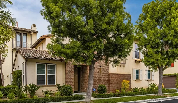 $1,750,000 | 235 Tall Oak, Irvine, CA 92603