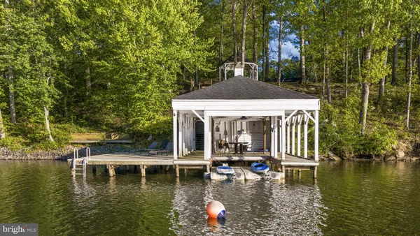 $1,989,000 | 6406 Carter Lane, Mineral, VA 23117