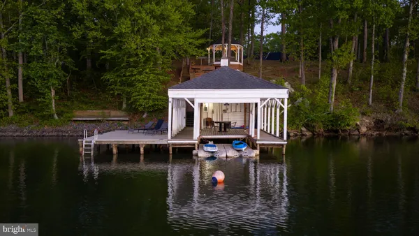 $1,989,000 | 6406 Carter Lane, Mineral, VA 23117