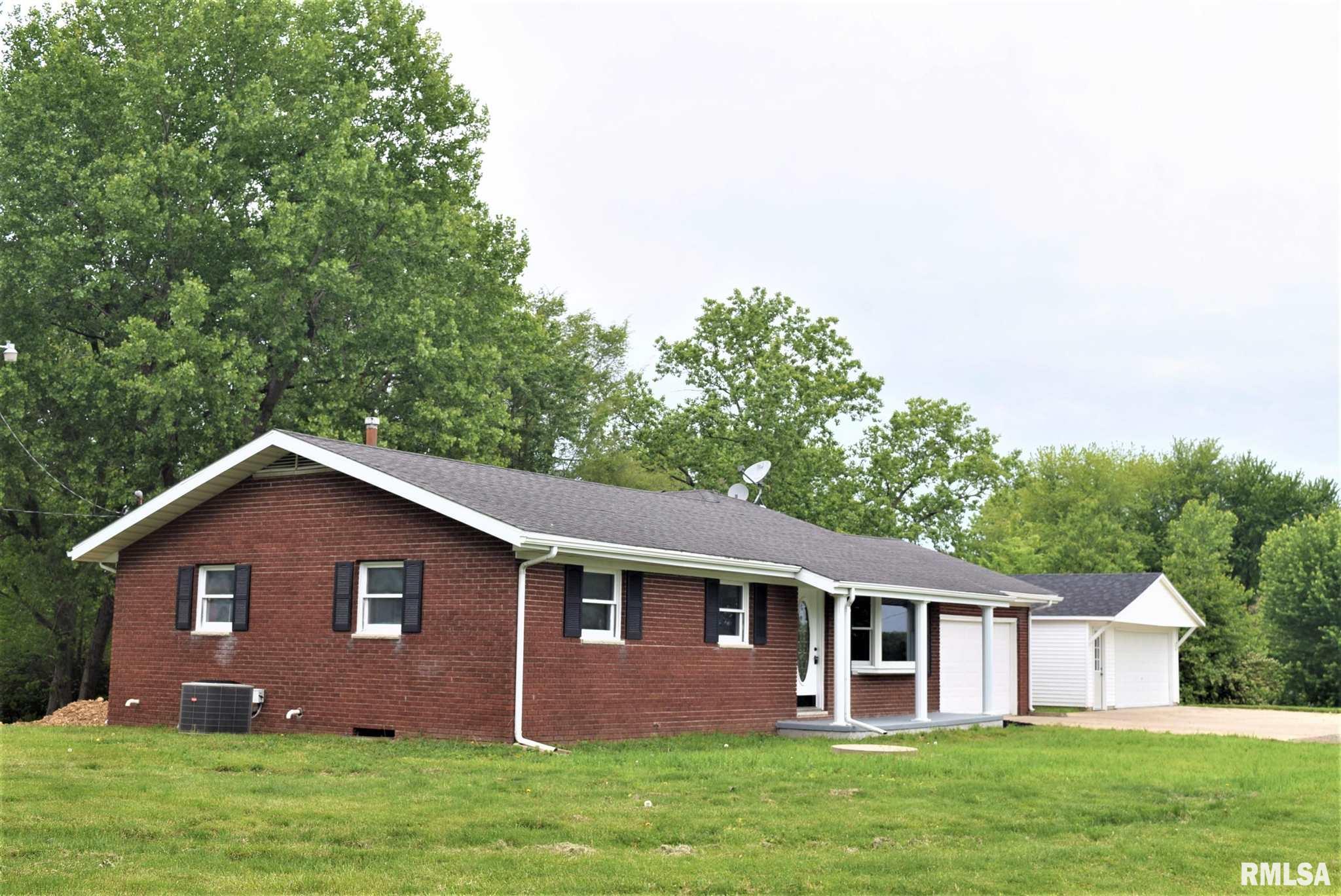 865 North Oaklane Road Springfield, IL 62712 - Photo 1 of 37