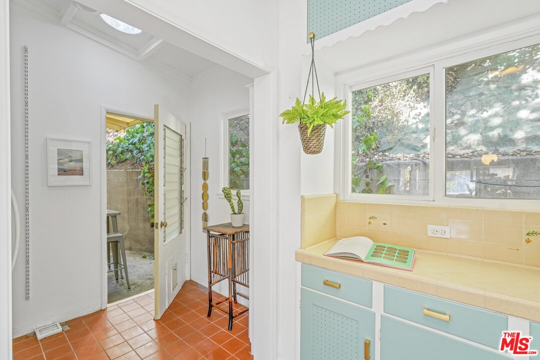 501 Sinclair Avenue Glendale, CA 91206 - Photo 12 of 20 a view of storage and utility room