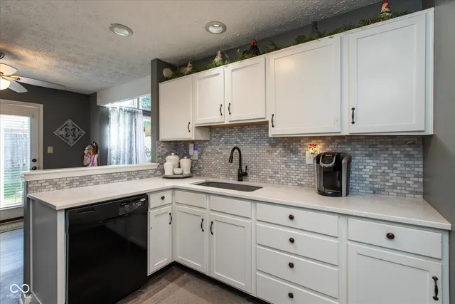 $215,000 | 9415 Wimbledon Court, Indianapolis, IN 46250