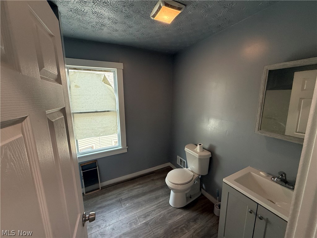 1143 Norwood Road Cleveland, OH 44103 - Photo 17 of 24