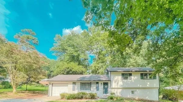 $3,200 | 3749 Pin Oak Circle, Doraville, GA 30340