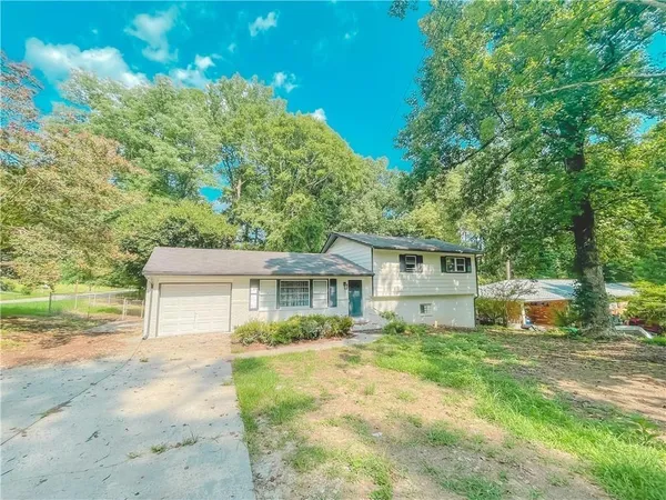 $3,200 | 3749 Pin Oak Circle, Doraville, GA 30340