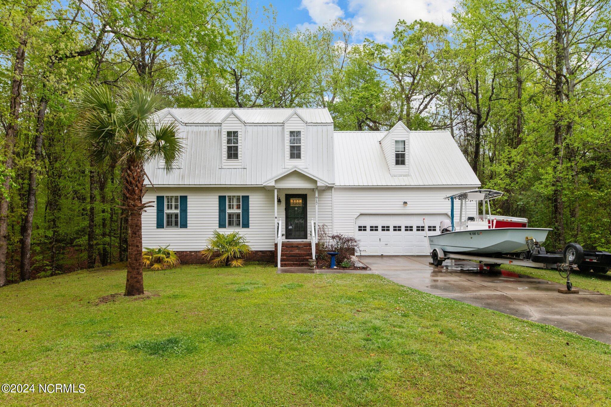 917 Fields Road New Bern, NC 28560 - Photo 2 of 20 Front Street View