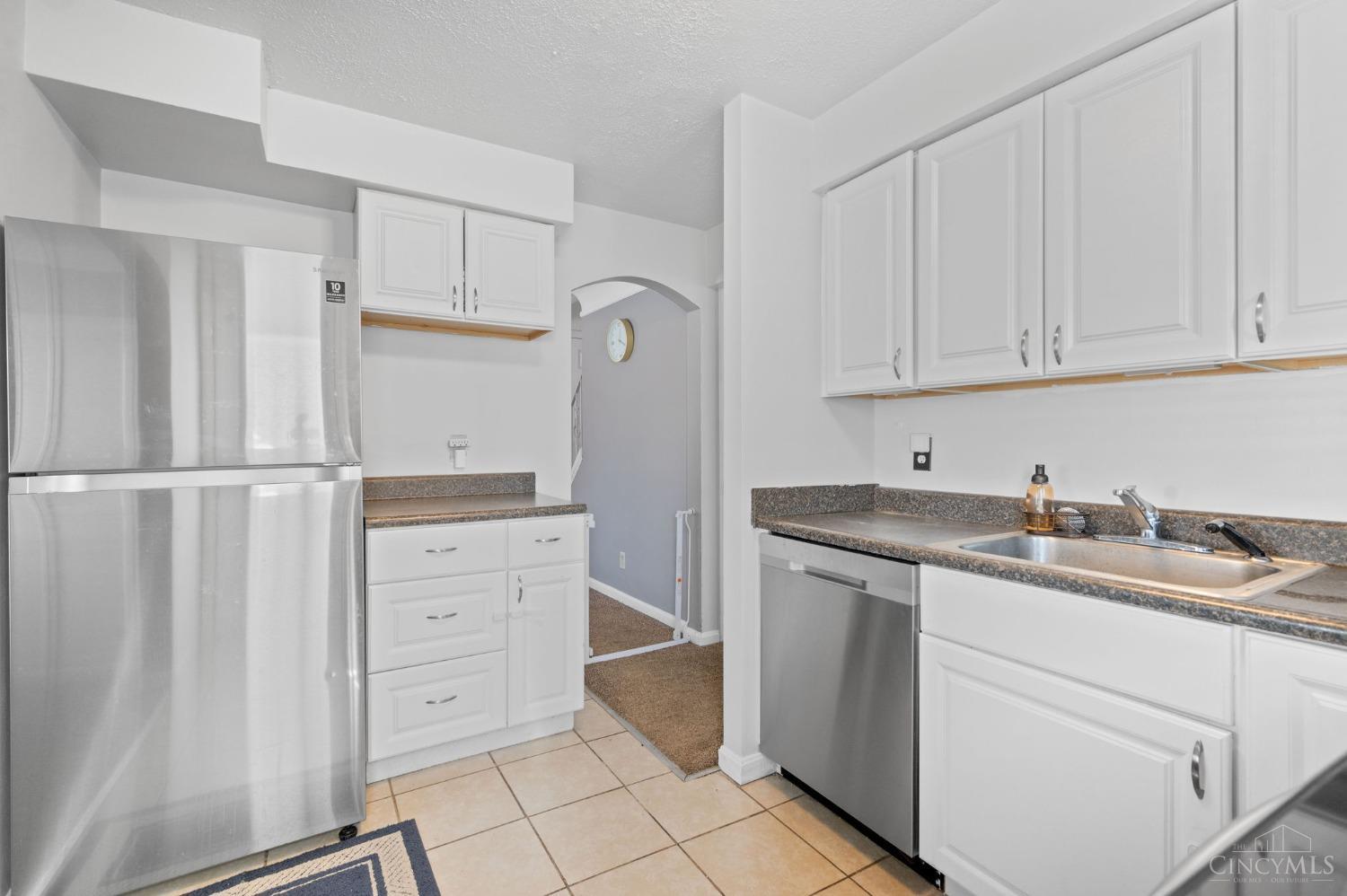 2432 Banning Road Cincinnati, OH 45239 - Photo 10 of 32 Gallery Image 10