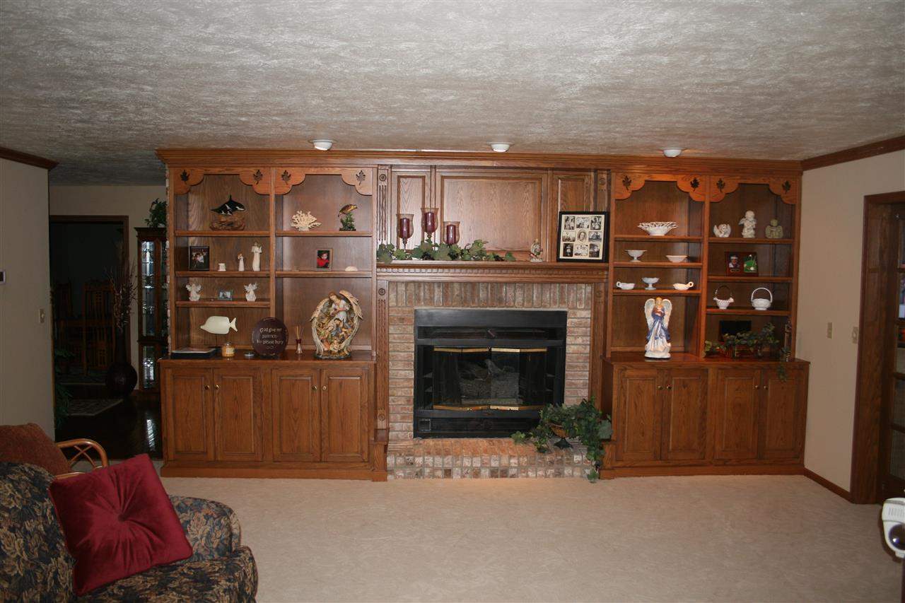 947 South Prairiewood Drive Rochester, IN 46975 - Photo 11 of 20 Gallery Image 11