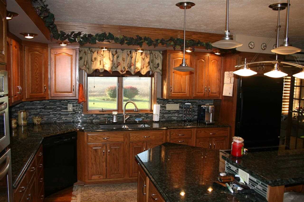 947 South Prairiewood Drive Rochester, IN 46975 - Photo 6 of 20 Gallery Image 6