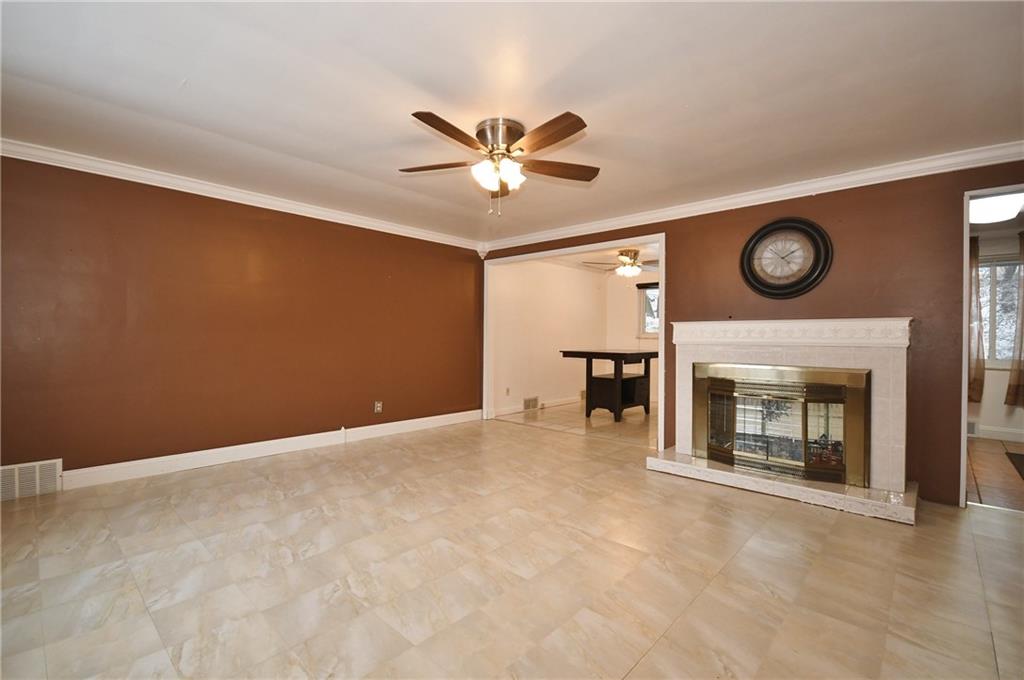 413 Grove Road Verona, PA 15147 - Photo 10 of 25 Living Room