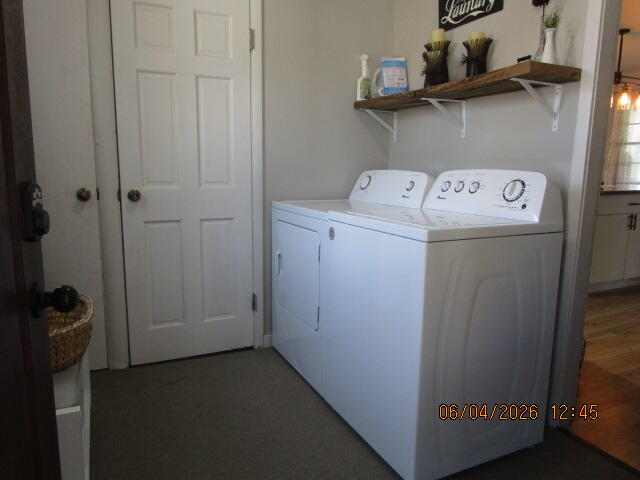 5319-wagon Wagon Wheel Road Manitowoc, WI 54220 - Photo 7 of 44 Main floor laundry.