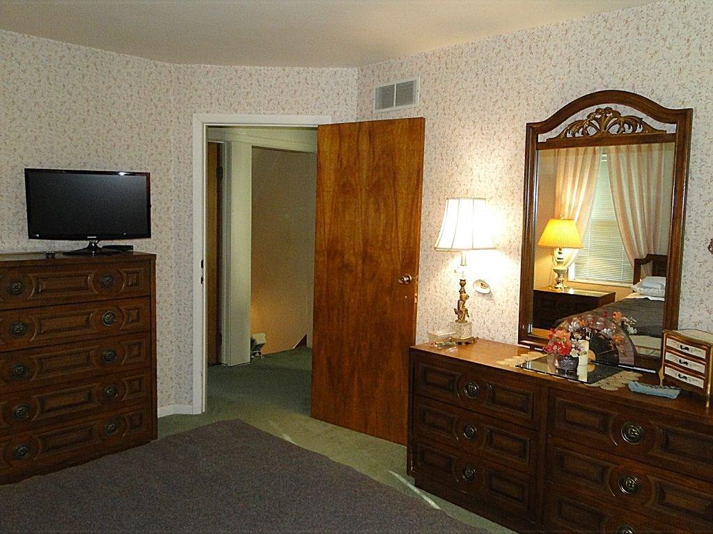 1403 Ridge Avenue Coraopolis, PA 15108 - Photo 14 of 25 Master Bedroom