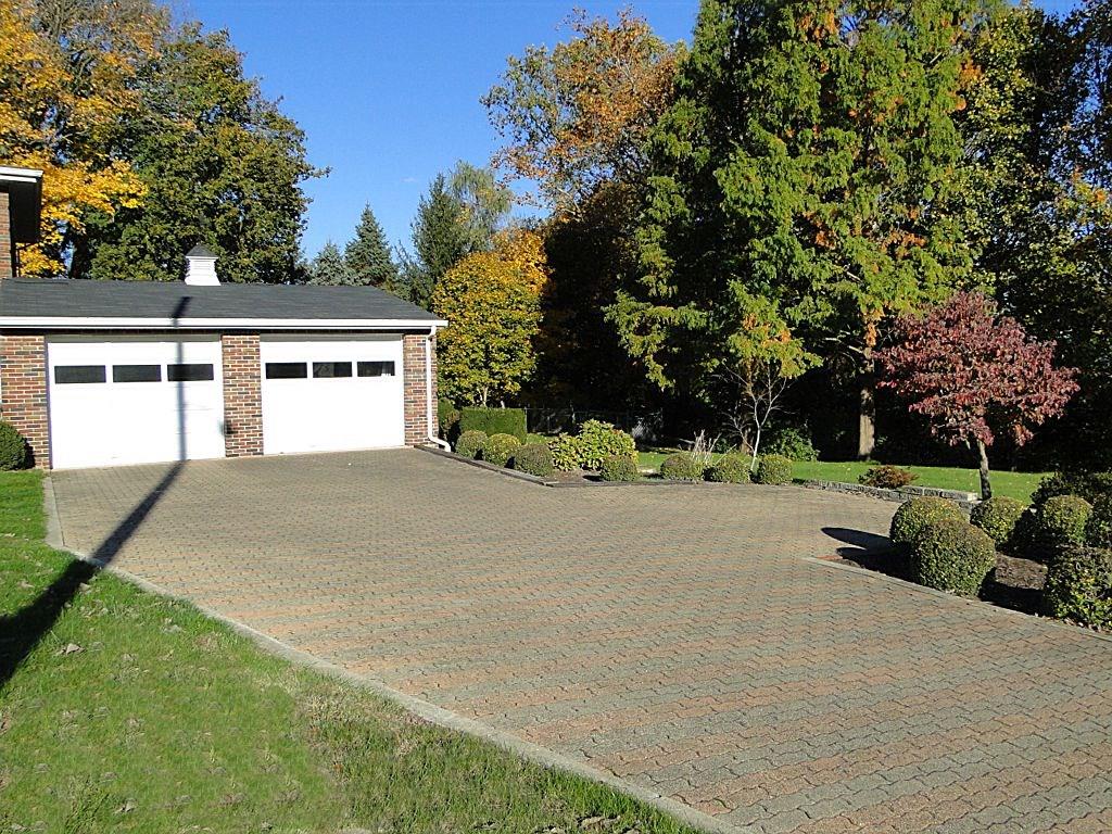 1403 Ridge Avenue Coraopolis, PA 15108 - Photo 22 of 25 Level Omni-Stone Driveway