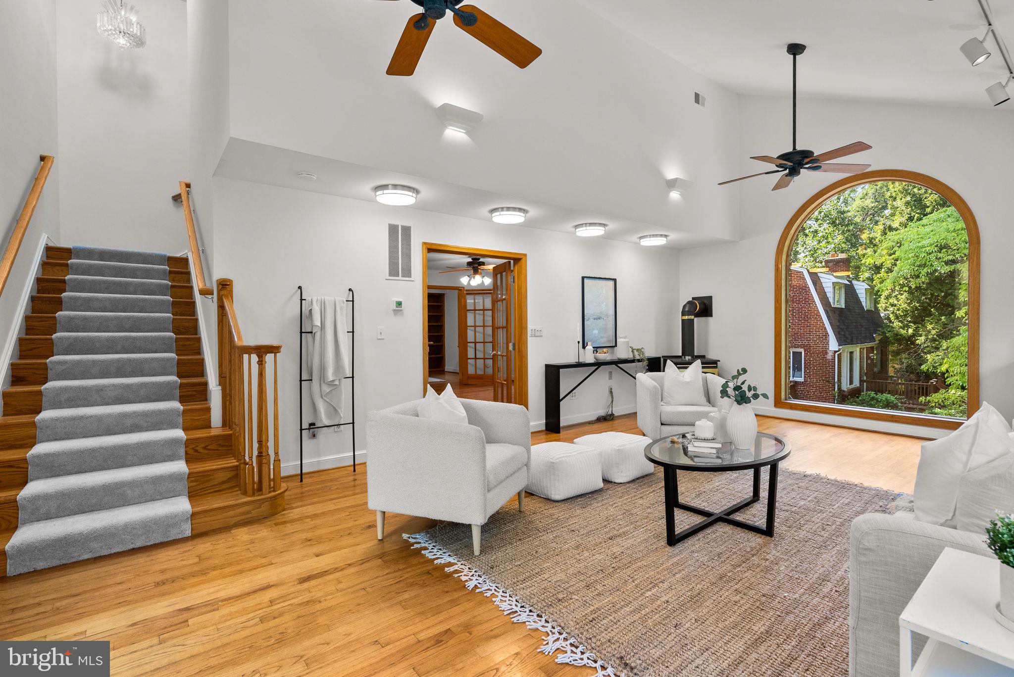 2816 Linden Lane Silver Spring, MD 20910 - Photo 16 of 62 a living room with furniture and wooden floor