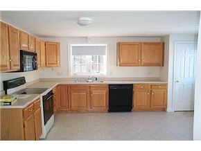 175 A South Road Londonderry, NH 03053 - Photo 5 of 6