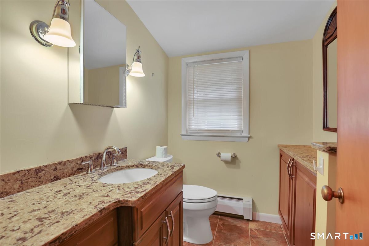 64 Bretton Road Manchester, CT 06042 - Photo 21 of 30
