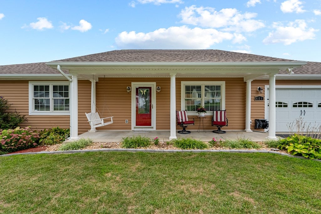 409 Whispering Pines Road Max Meadows, VA 24360 - Photo 4 of 100 Gallery Image 4