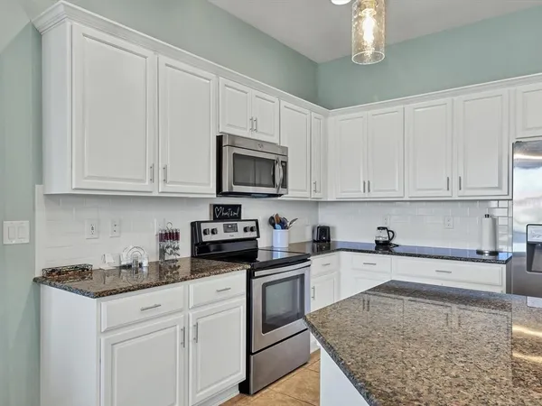 $3,000 | 10424 Crooked Creek Drive, Venice, FL 34293