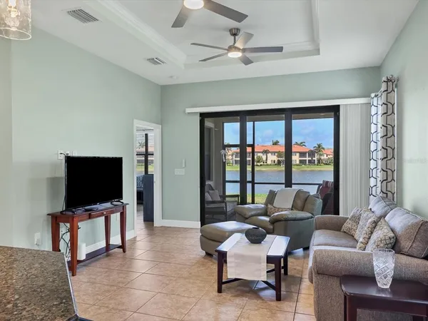 $3,000 | 10424 Crooked Creek Drive, Venice, FL 34293